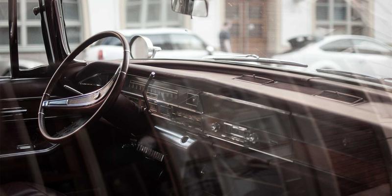 告别设计困扰：非设计人员如何利用模板与设计资源轻松产出品牌合规内容